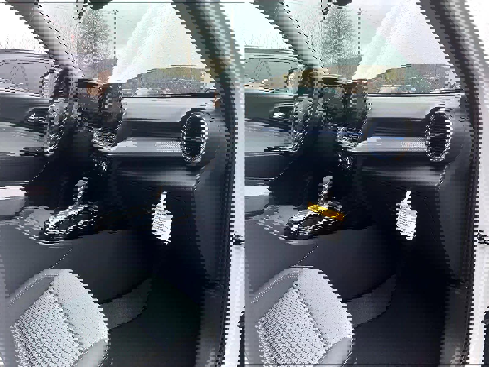 New 2026 Chevrolet Trax LT w/ Midnight Edition FWD image 10