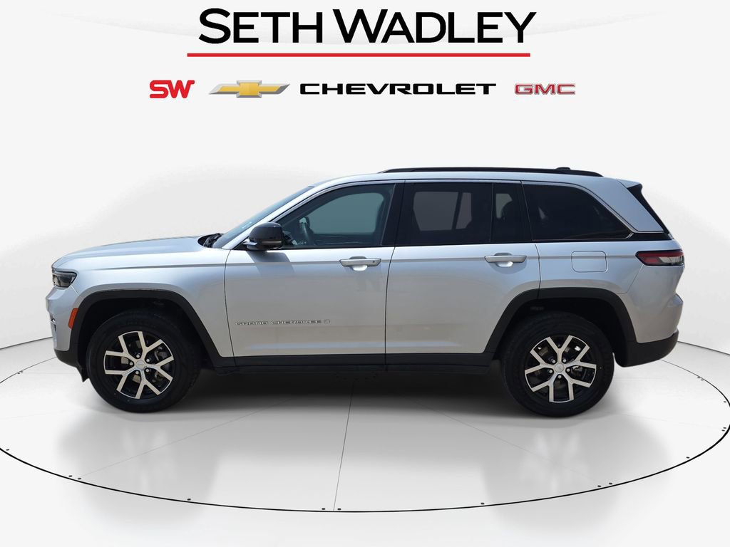 Used 2024 Jeep Grand Cherokee Limited AWD/4WD image 4