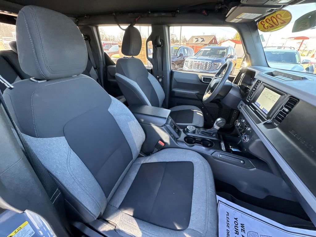 Used 2023 Ford Bronco 4-Door AWD/4WD image 25