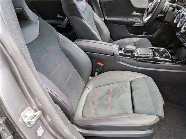 Used 2023 Mercedes-Benz CLA 35 AMG 4MATIC image 21