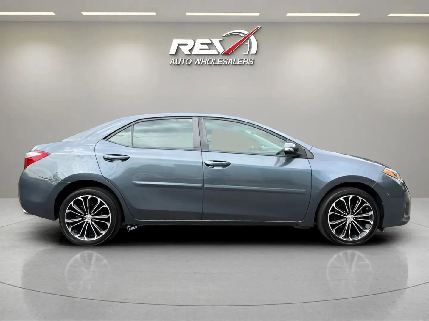 Used 2015 Toyota Corolla S Premium image 40