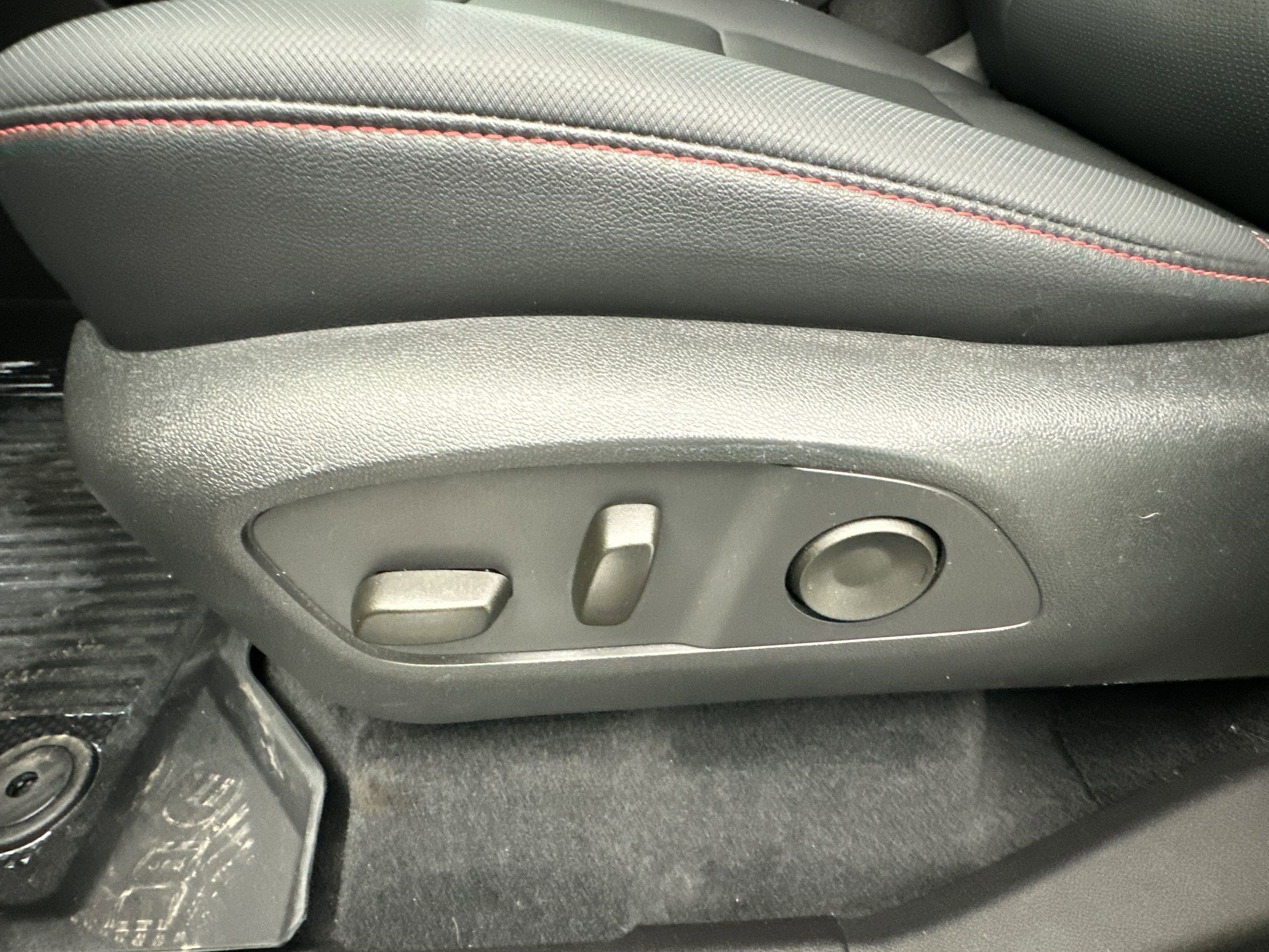 Certified 2025 Chevrolet Traverse Z71 w/ Enhanced Driving Package image 13