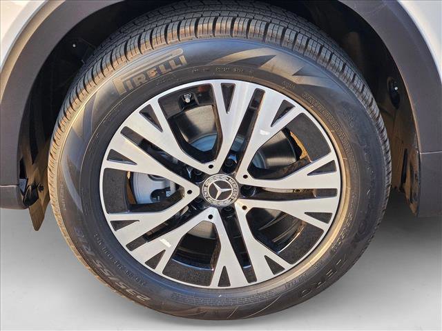 Used 2025 Mercedes-Benz GLB 250 image 10