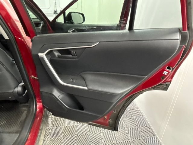 Used 2019 Toyota RAV4 LE w/ All Weather Liner Package AWD/4WD image 16