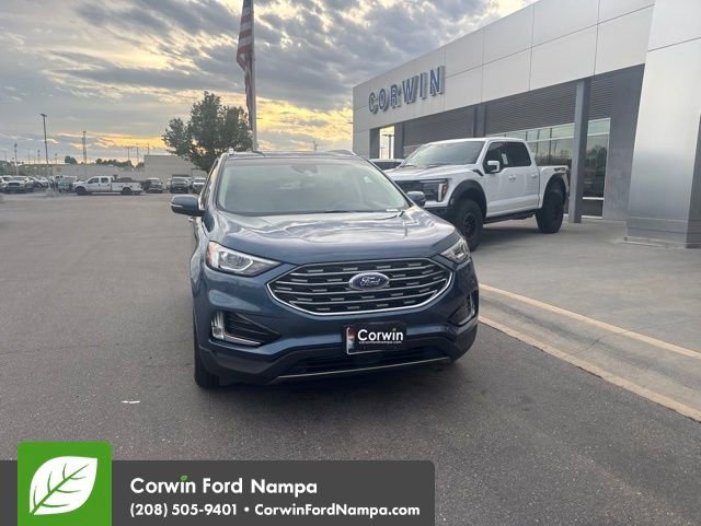 Used 2019 Ford Edge SEL w/ Equipment Group 201A AWD/4WD image 2