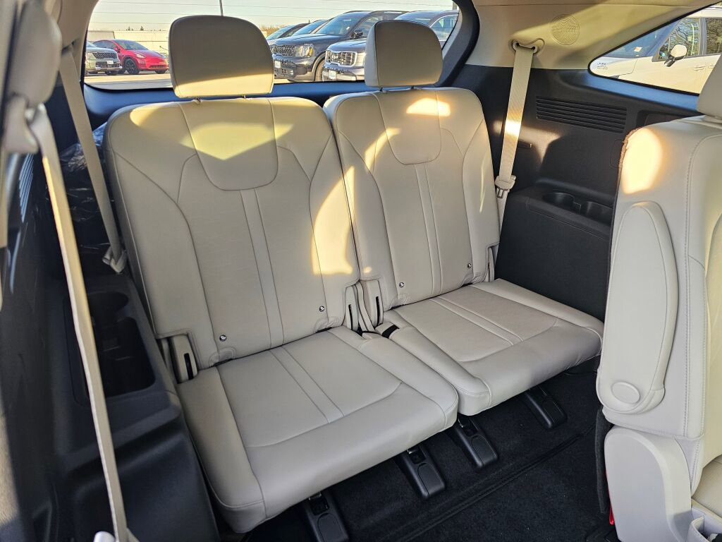 New 2026 Kia Sorento SX image 31