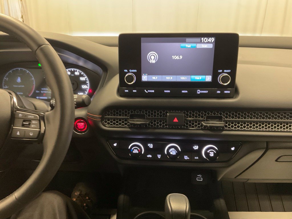 Used 2025 Honda HR-V Sport image 24