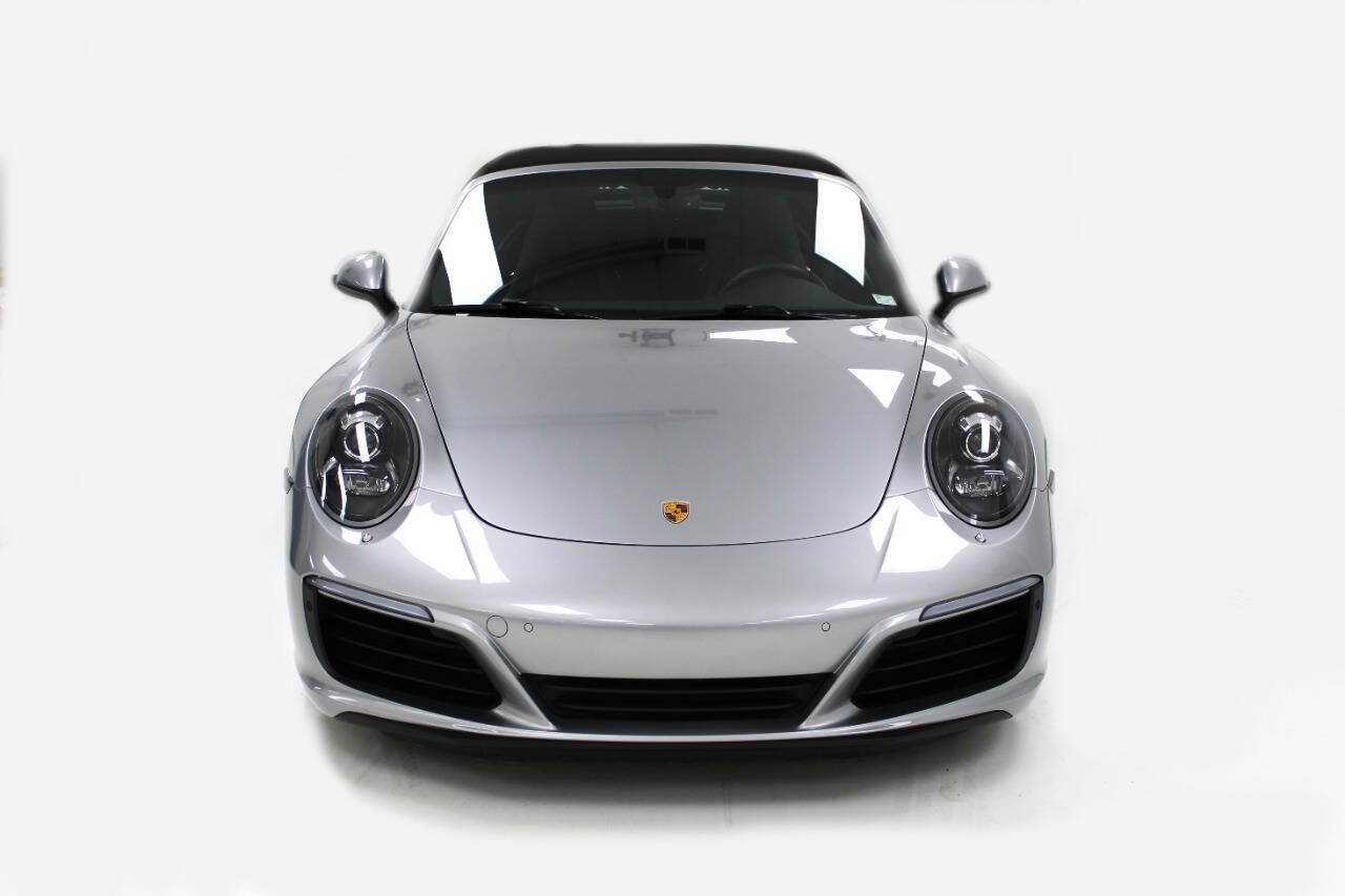 Used 2017 Porsche 911 Carrera image 10
