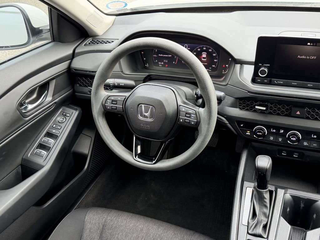 Used 2023 Honda Accord EX image 13
