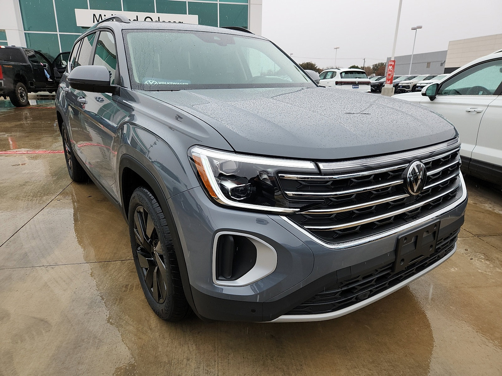 New 2026 Volkswagen Atlas SE image 1