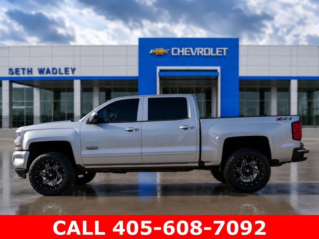 Used 2018 Chevrolet Silverado 1500 LT w/ Texas Edition AWD/4WD image 4