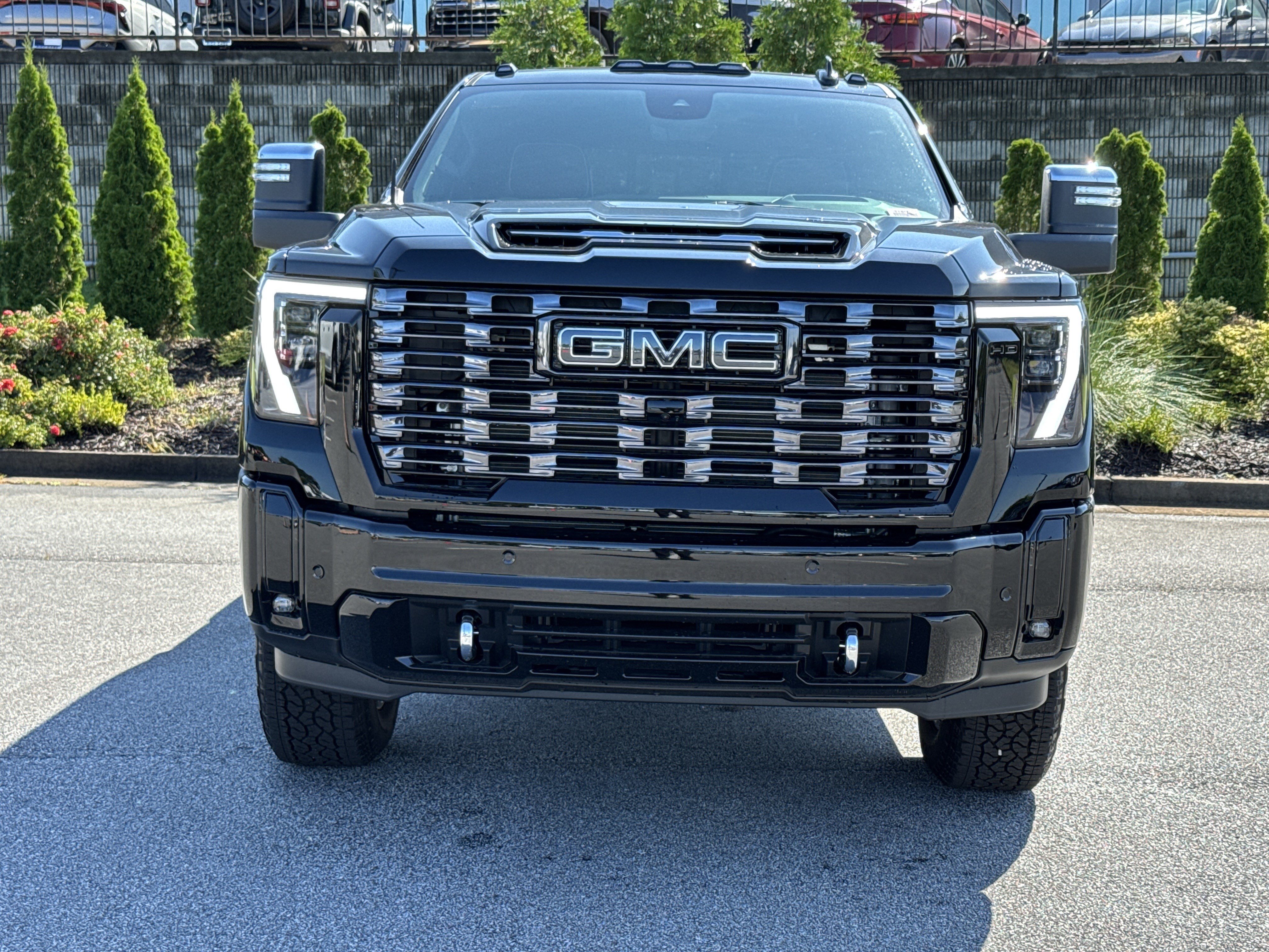 New 2026 GMC Sierra 2500 Denali Ultimate AWD/4WD image 3