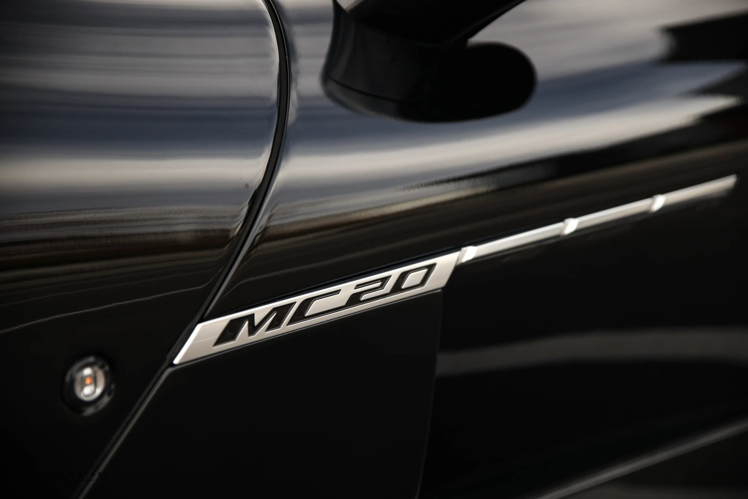 Used 2022 Maserati MC20 Coupe image 8