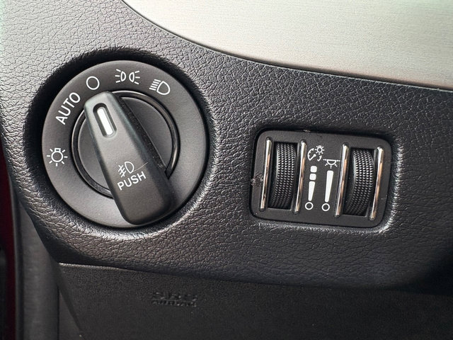 Used 2019 Dodge Grand Caravan GT FWD image 28