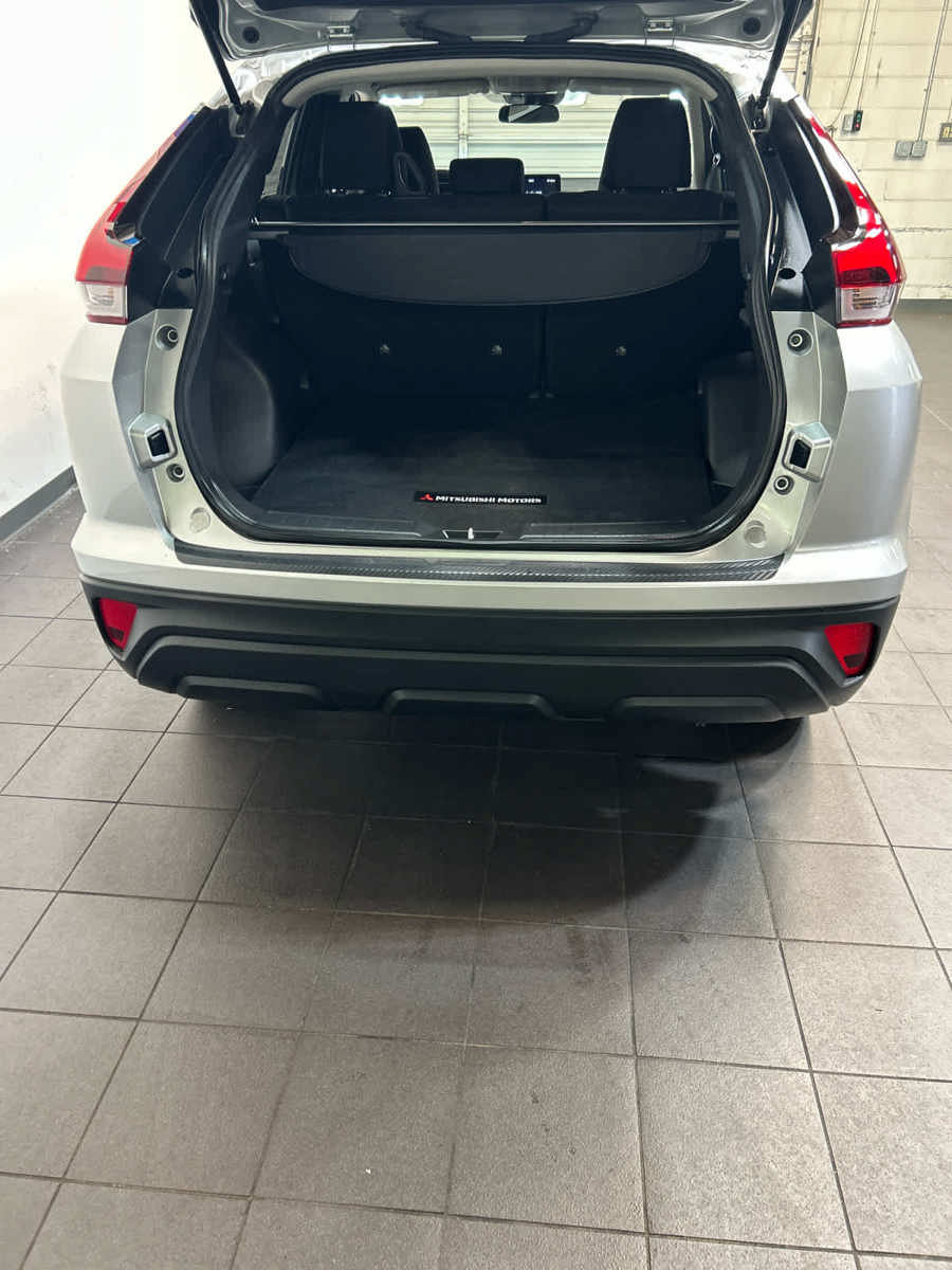 Used 2025 Mitsubishi Eclipse Cross LE AWD/4WD image 29