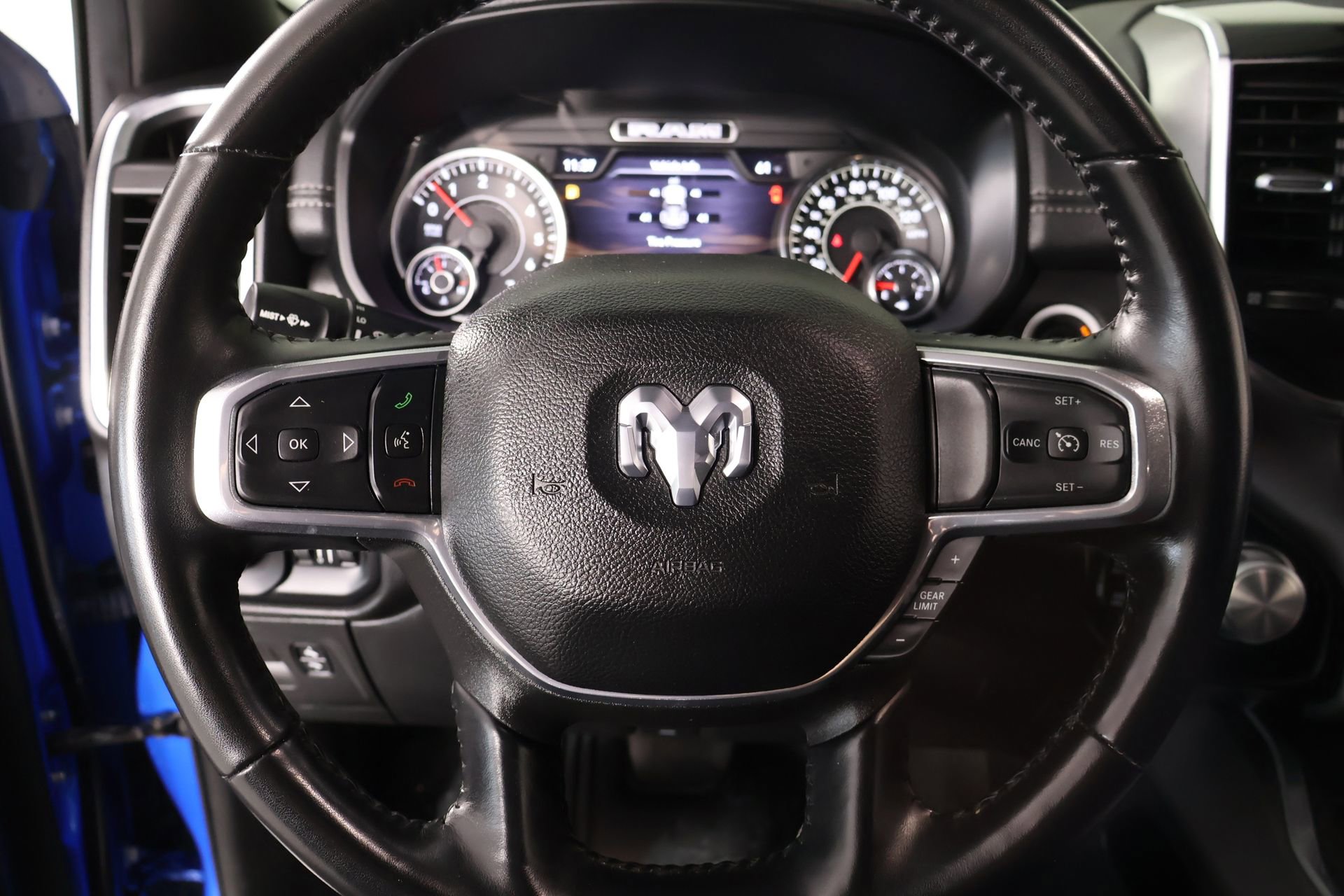 Used 2022 RAM 1500 Laramie w/ Sport Appearance Package AWD/4WD image 3