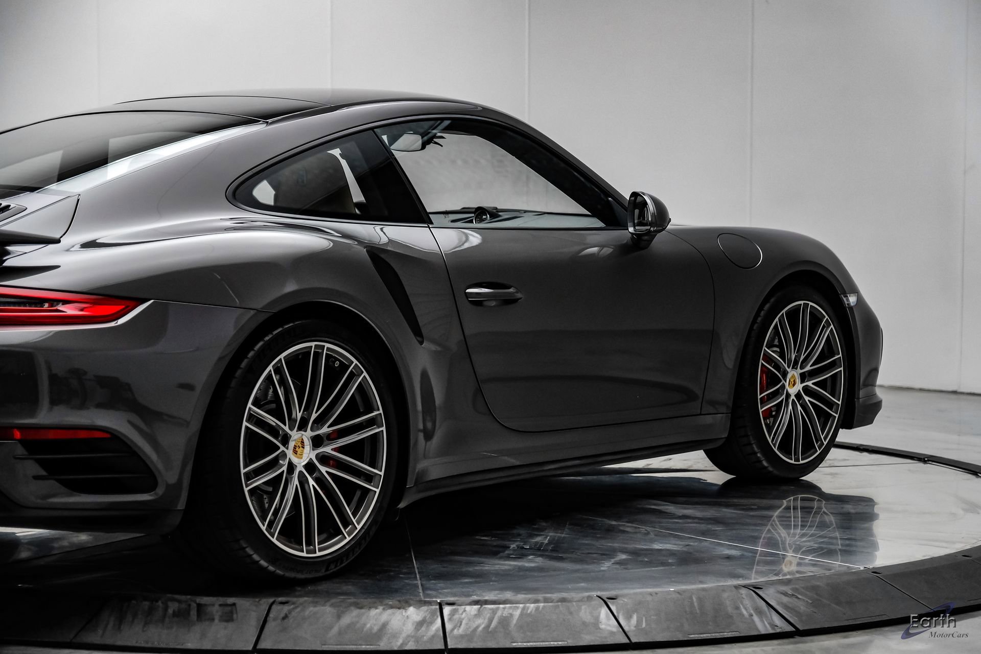 Used 2017 Porsche 911 Turbo image 17