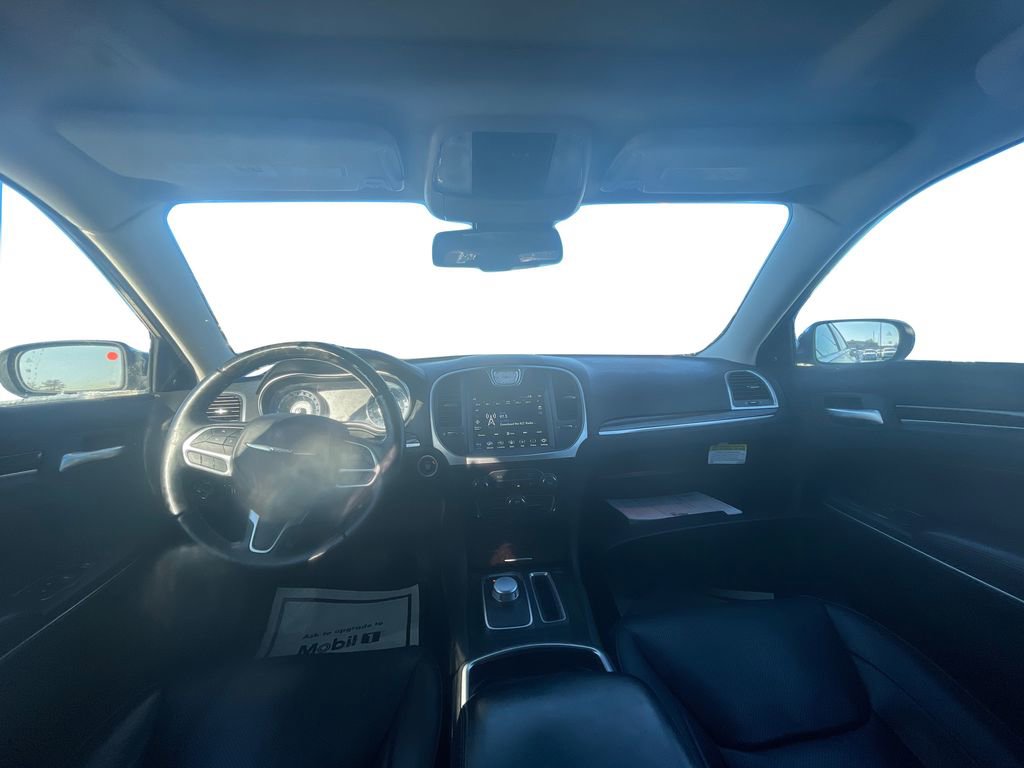 Used 2018 Chrysler 300 Limited w/ Safetytec Plus Group AWD/4WD image 9