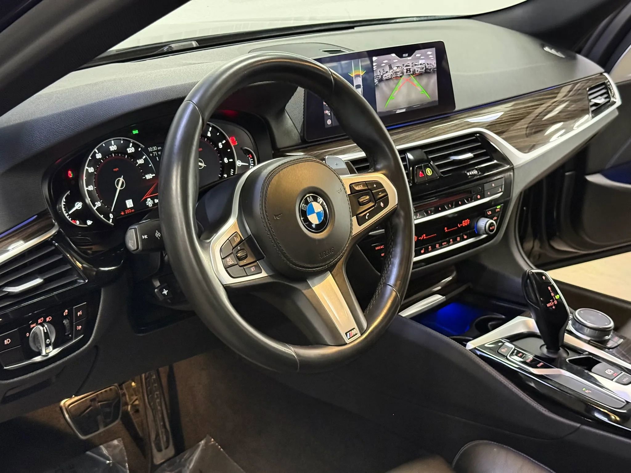 Used 2019 BMW 530i w/ M Sport Package RWD image 17