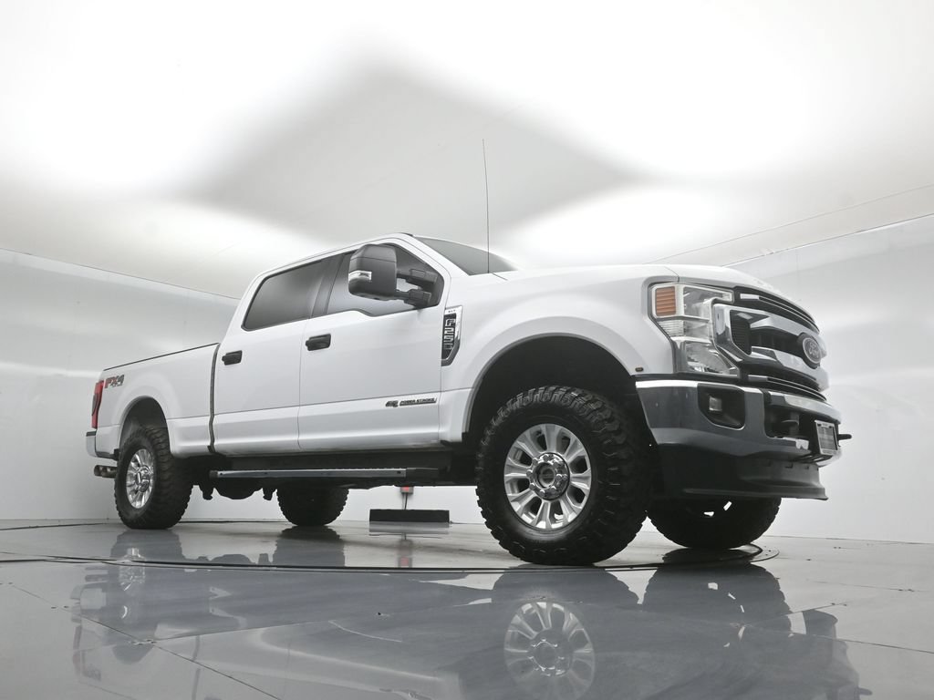 Used 2021 Ford F250 XLT w/ XLT Value Package AWD/4WD image 3