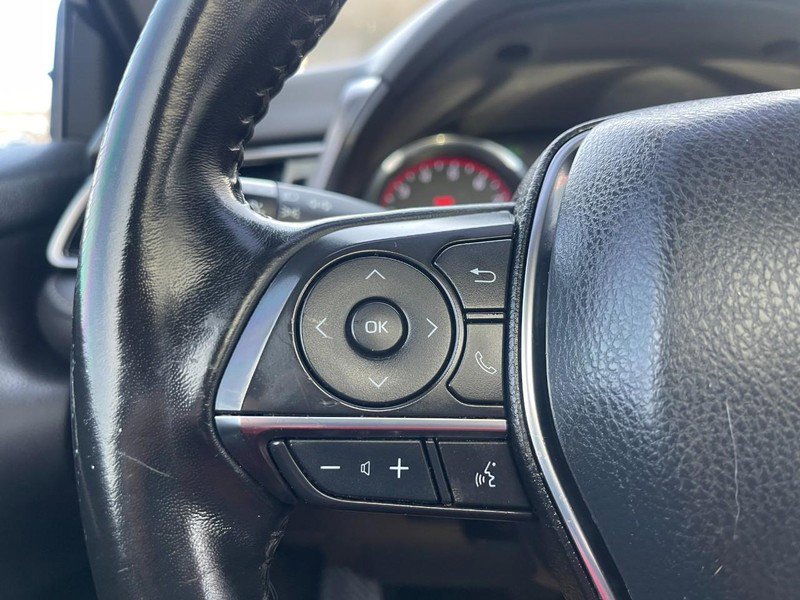 Used 2020 Toyota Camry XSE image 19