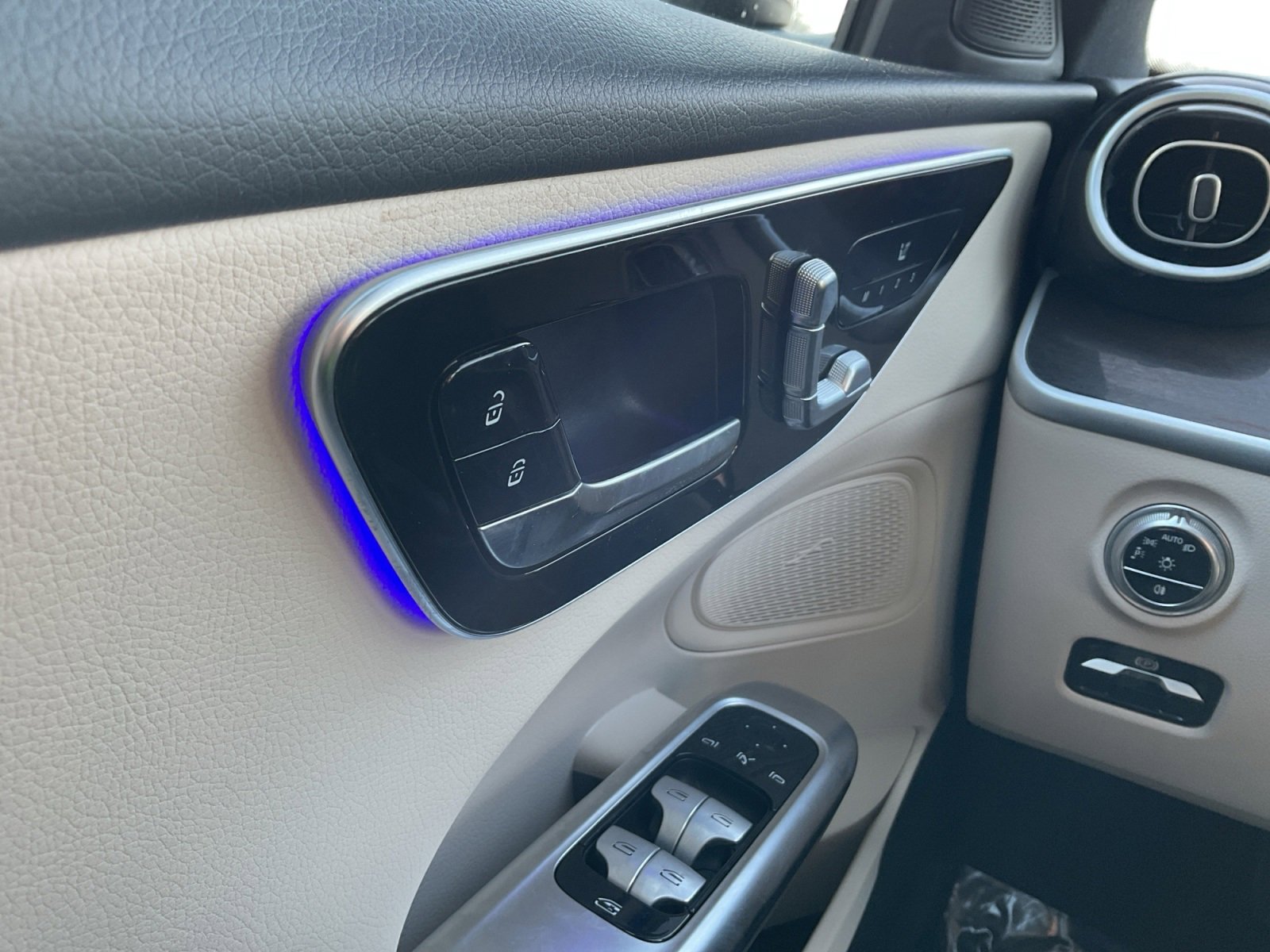 Used 2023 Mercedes-Benz C 300 4MATIC Sedan image 20