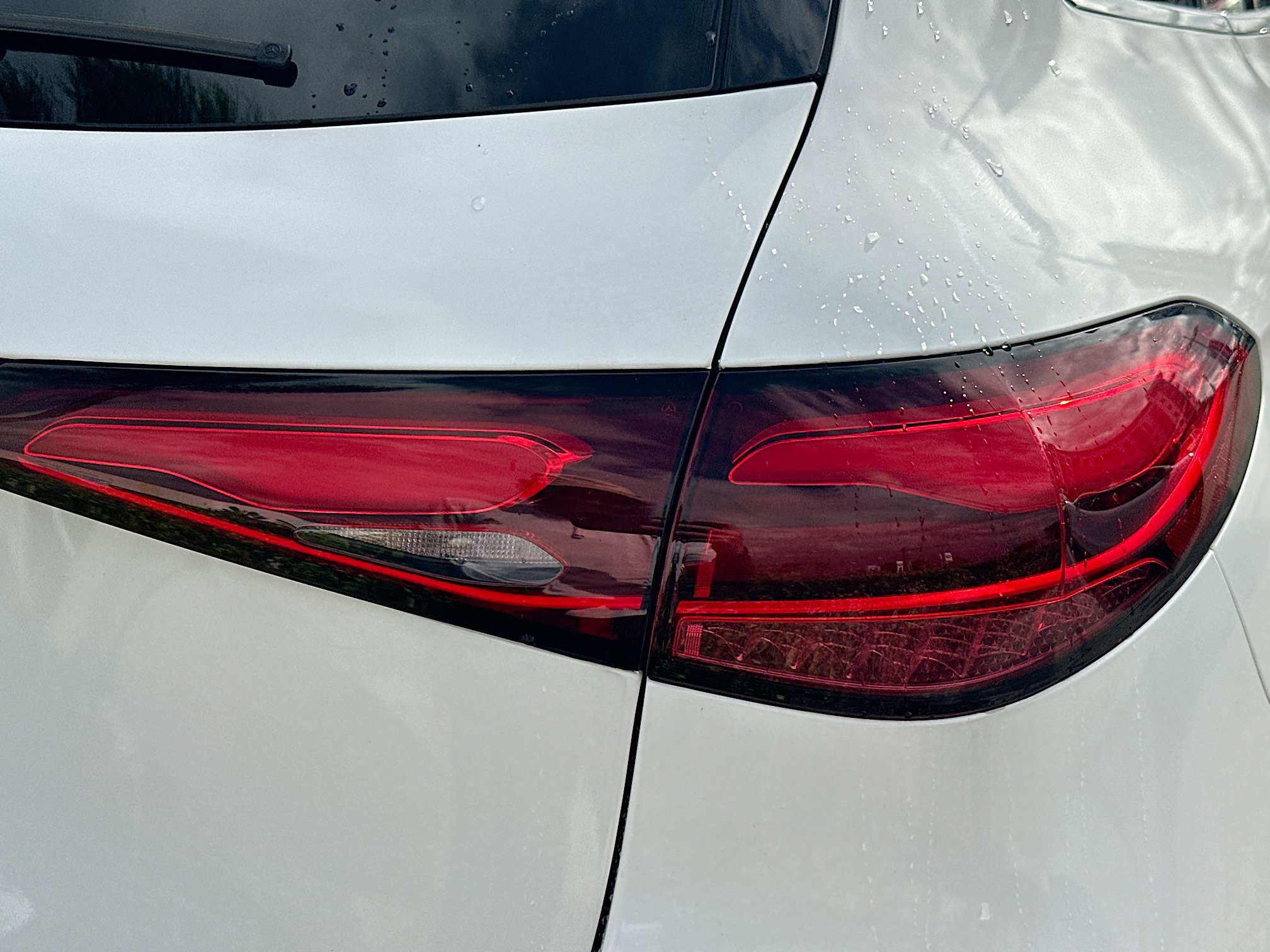 Used 2024 Mercedes-Benz GLC 300 image 27