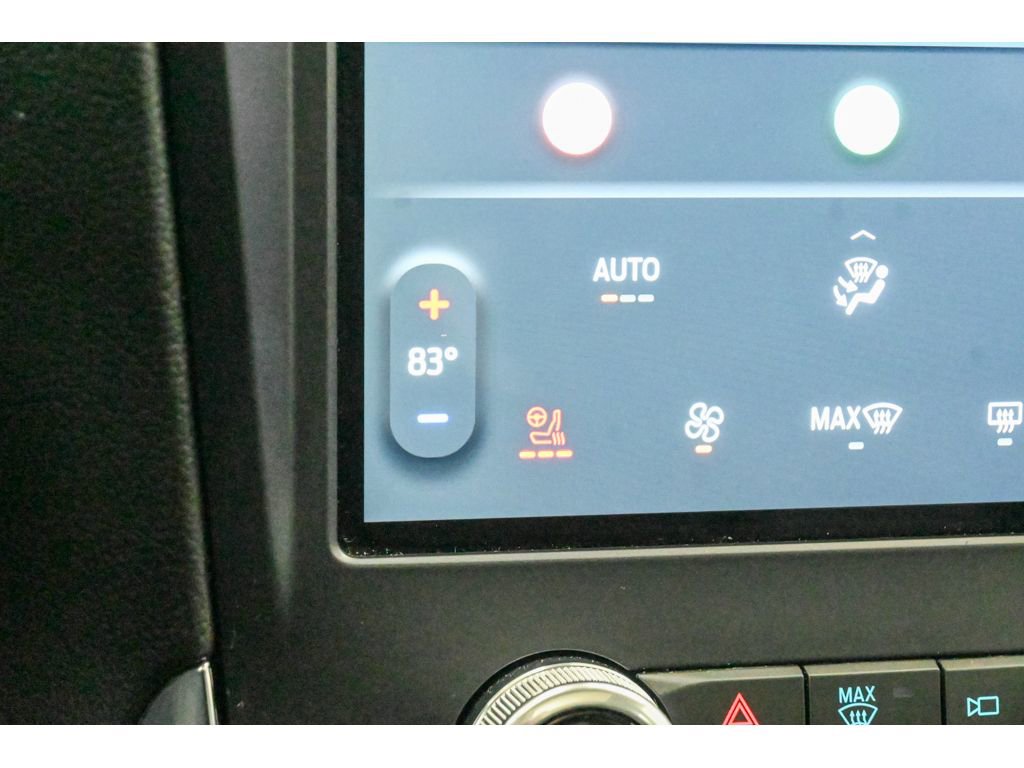 Used 2022 Ford Edge Titanium w/ Class II Trailer Tow Package image 43