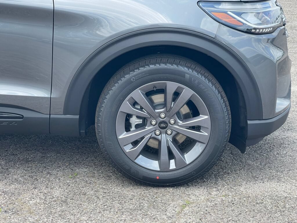 New 2026 Ford Explorer Active w/ Active Comfort Package AWD/4WD image 25