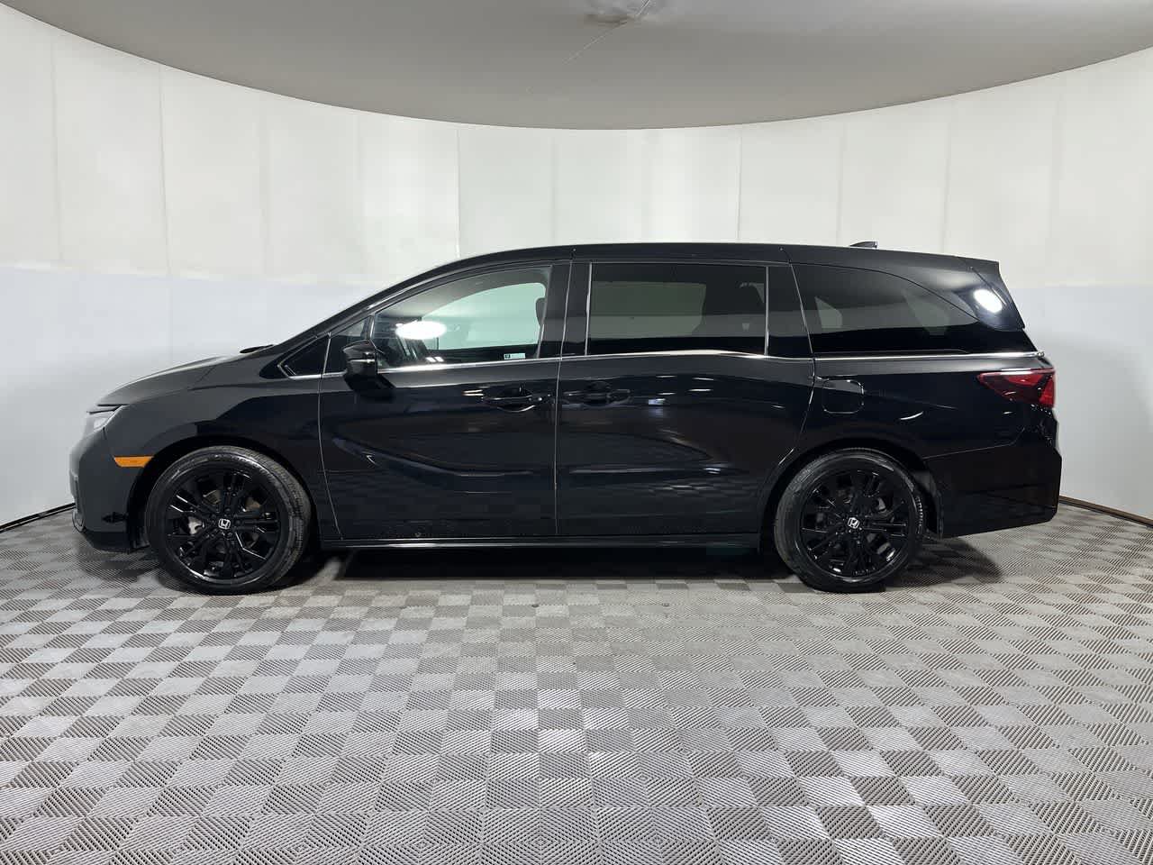 Used 2025 Honda Odyssey Sport-L image 5
