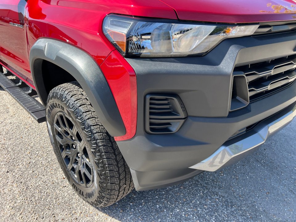 Used 2026 Chevrolet Colorado Trail Boss AWD/4WD image 24