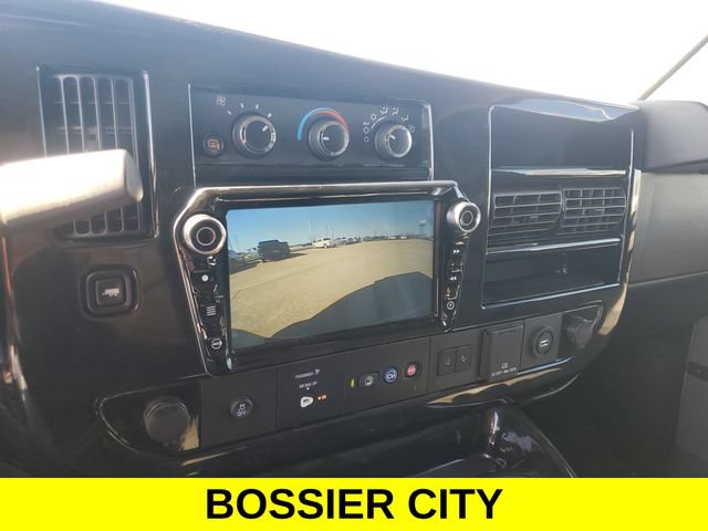 Used 2022 GMC Savana 2500 Extended w/ Enhanced Convenience Package RWD image 22