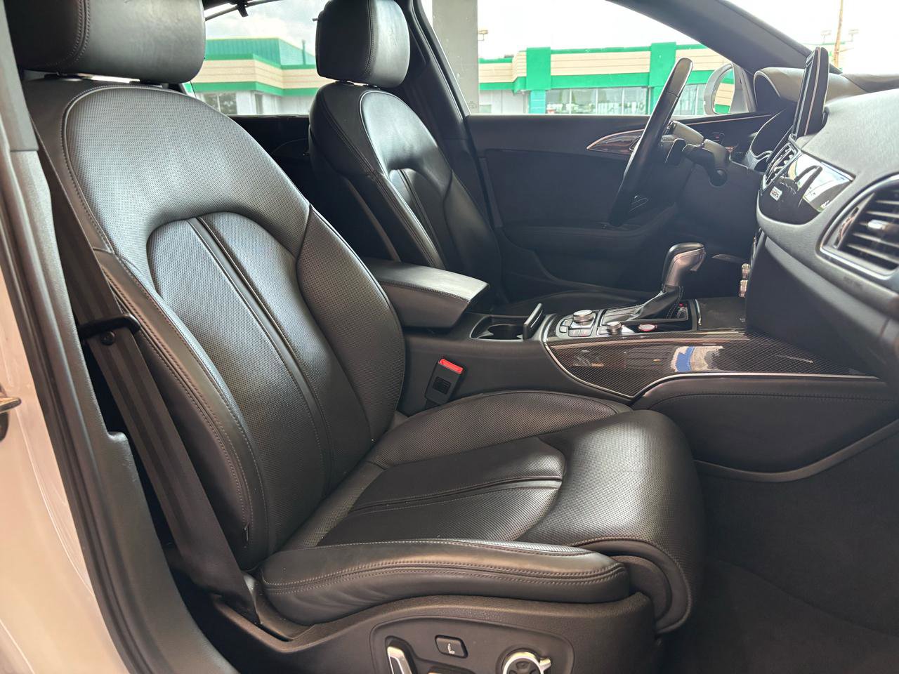 Used 2017 Audi S6 Prestige w/ Prestige Package image 22