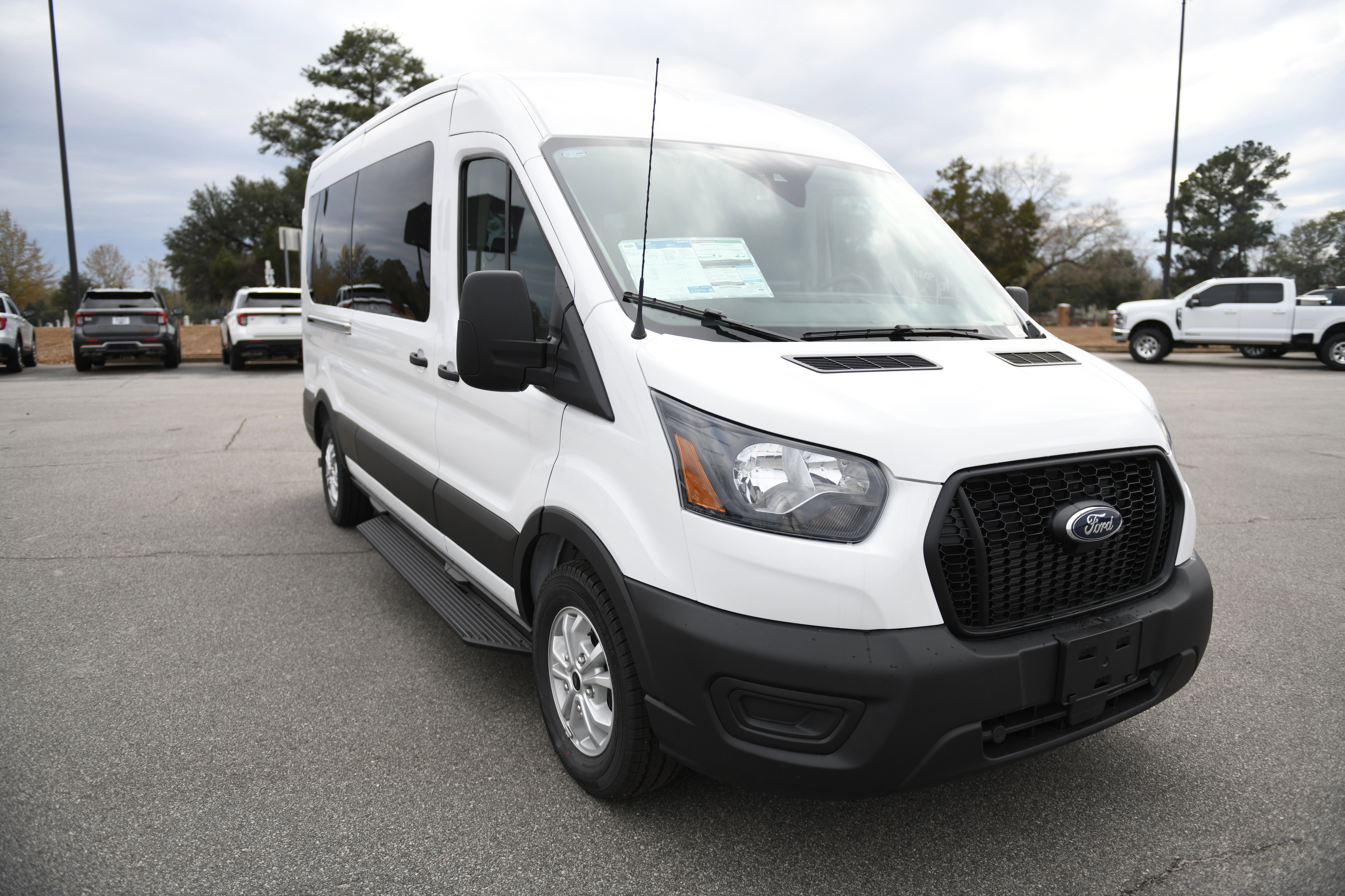 New 2025 Ford Transit 350 XL image 7