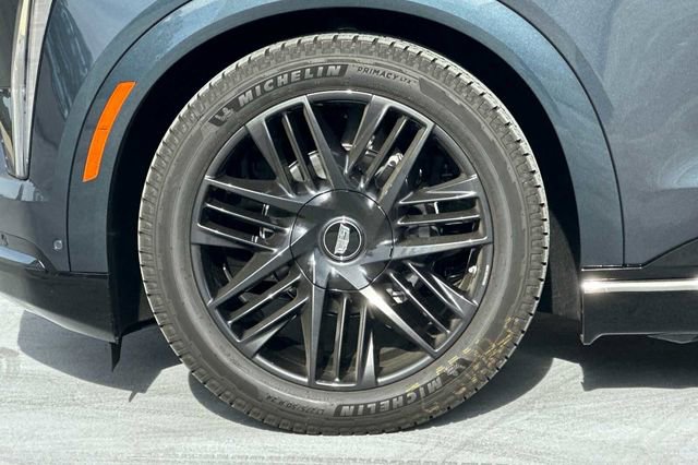 New 2025 Cadillac Escalade IQ Sport 1 w/ LPO, ONYX Package image 25