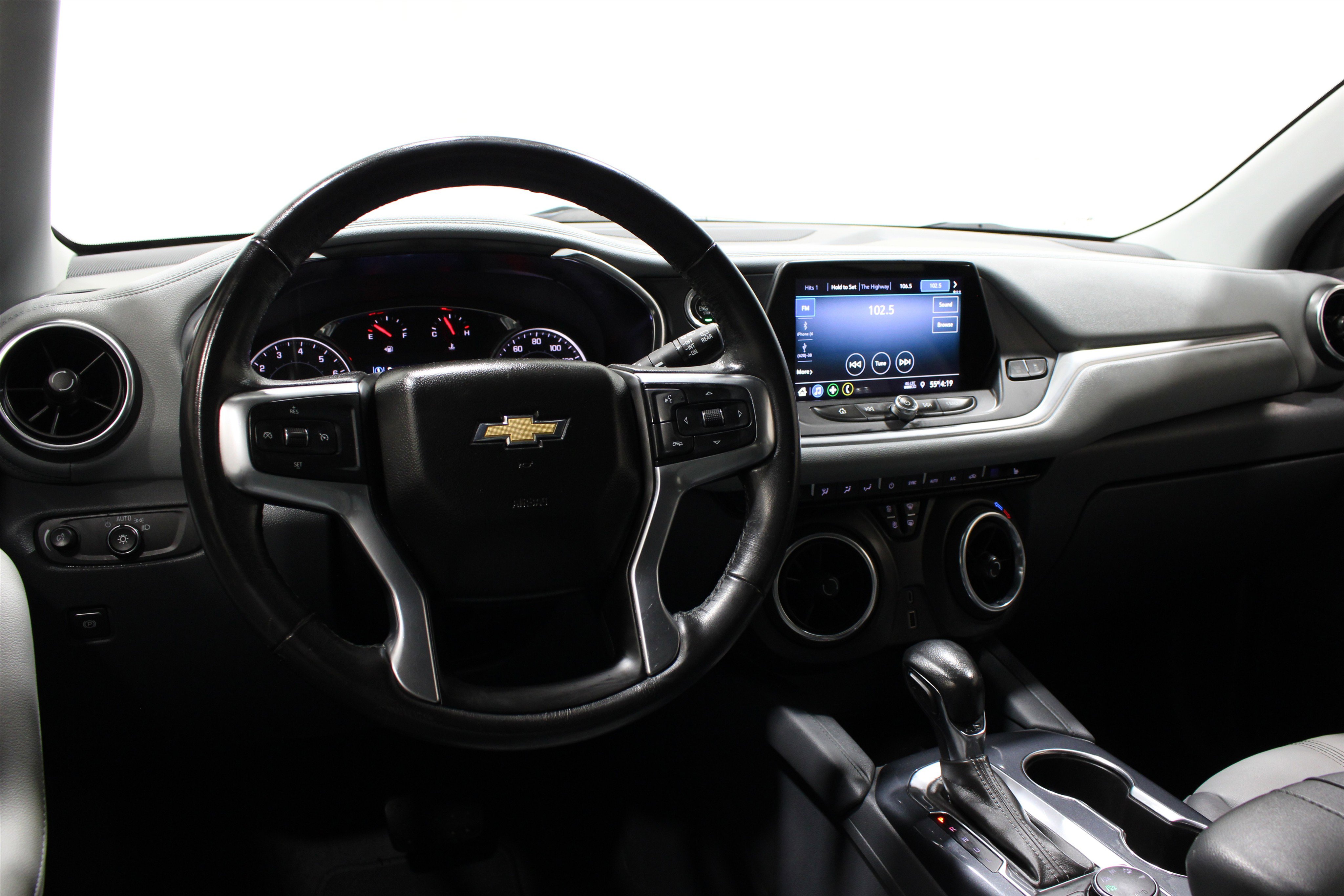 Used 2020 Chevrolet Blazer LT AWD/4WD image 2