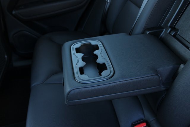 Used 2025 Volvo XC60 B5 Plus image 34