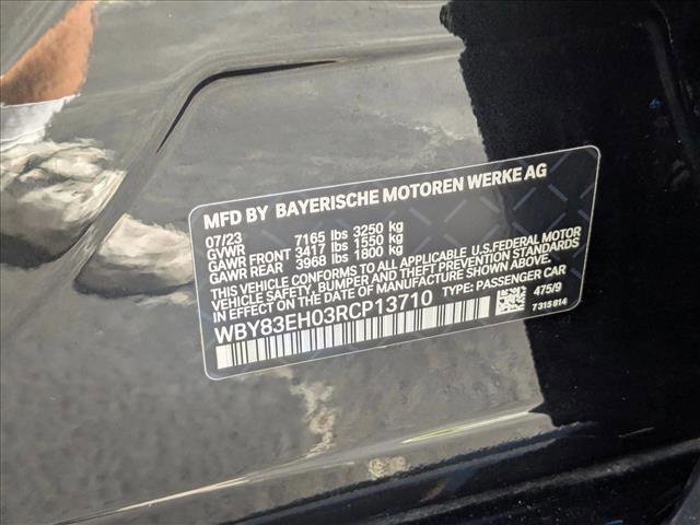 Used 2024 BMW i7 M70 w/ Premium Package image 17