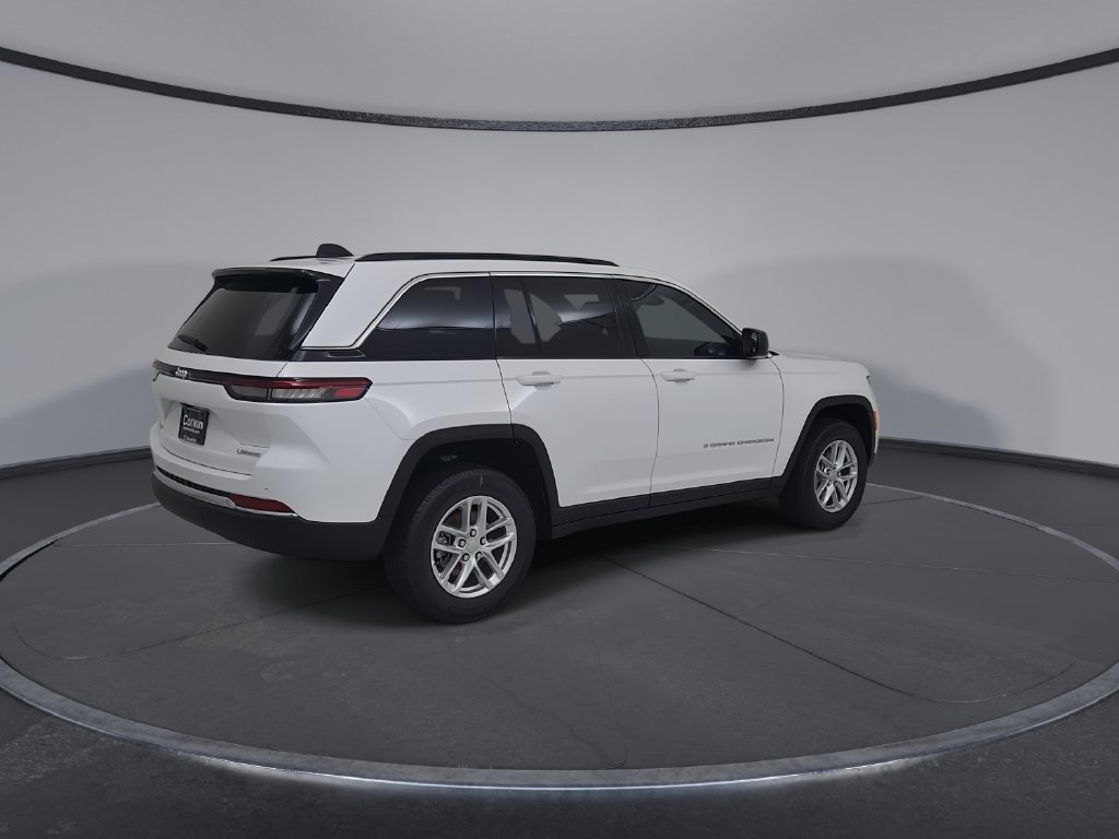 New 2026 Jeep Grand Cherokee Laredo X AWD/4WD image 15