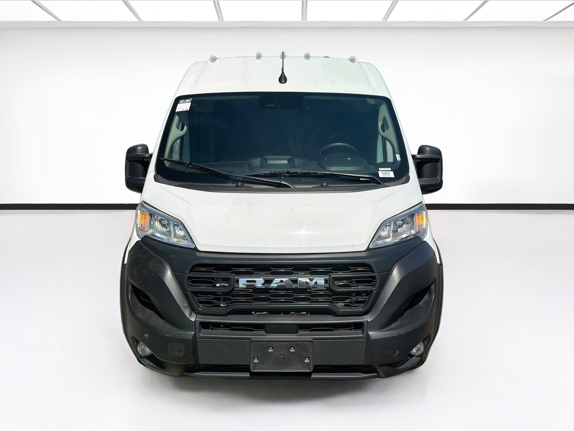 Used 2025 RAM ProMaster 2500 w/ Convenience Group FWD image 2