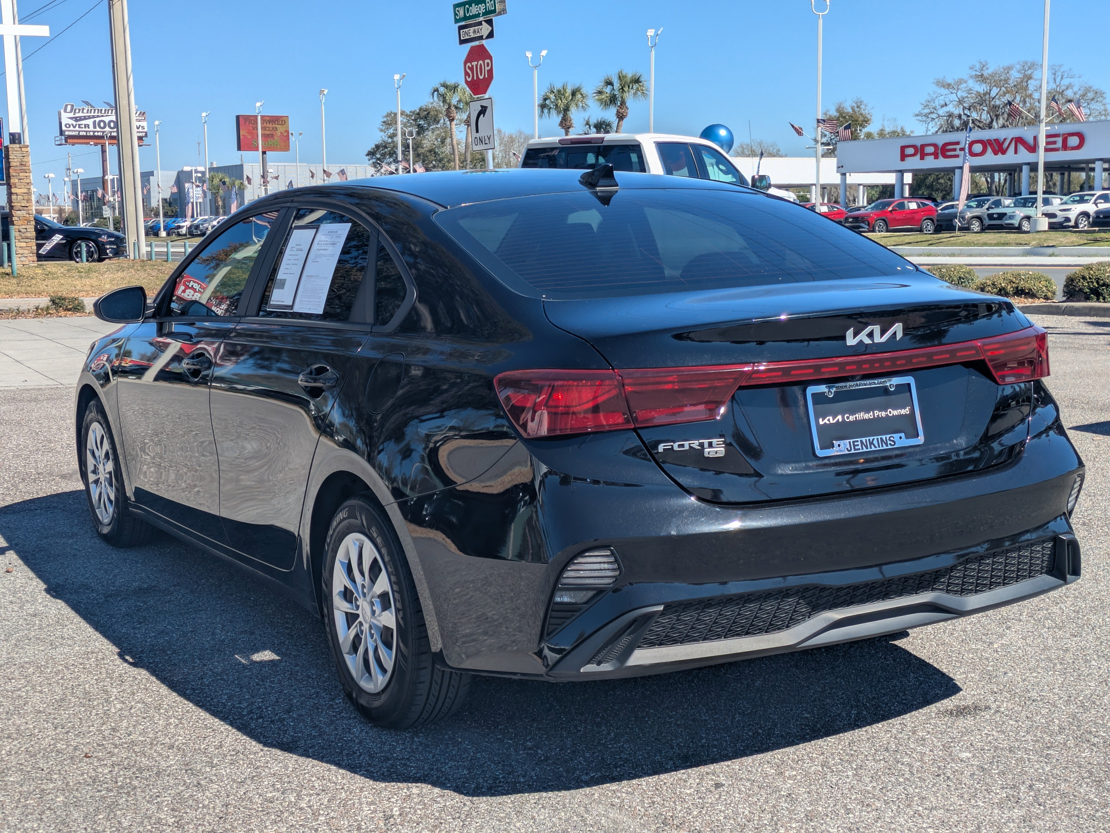 Certified 2022 Kia Forte Sedan image 6