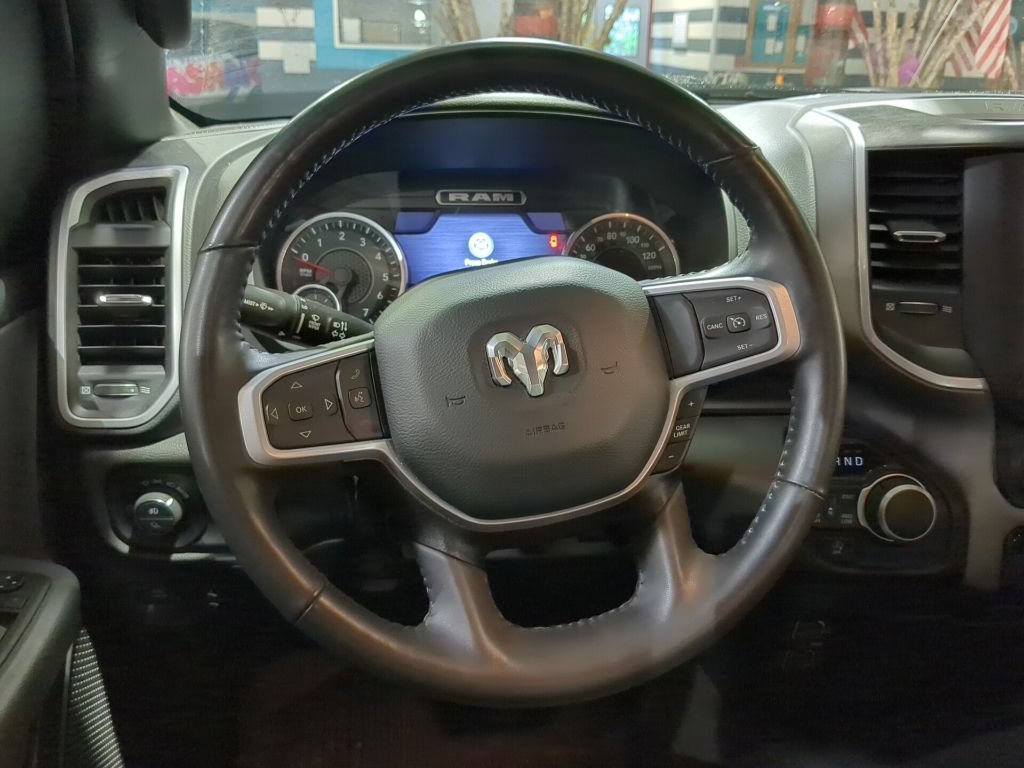 Used 2022 RAM 1500 Big Horn AWD/4WD image 2