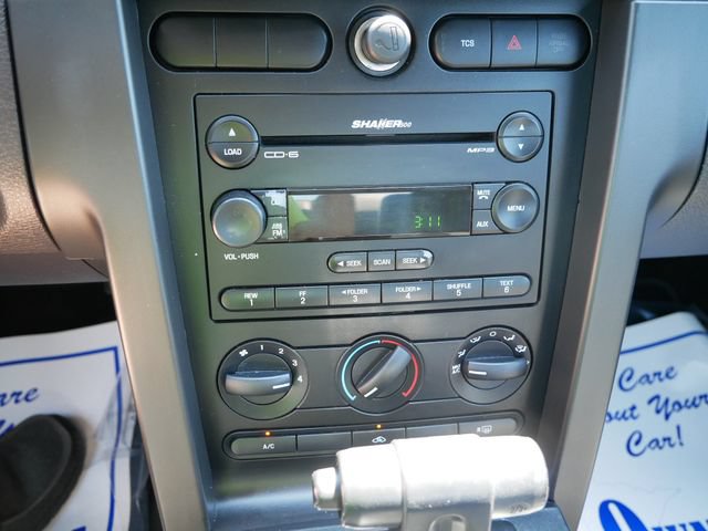 Used 2005 Ford Mustang Coupe RWD image 10