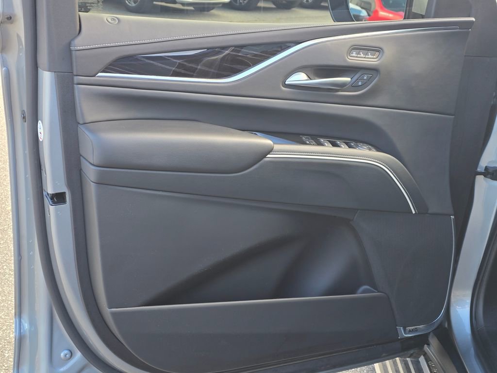 Used 2023 Cadillac Escalade Sport w/ Touring Package image 44