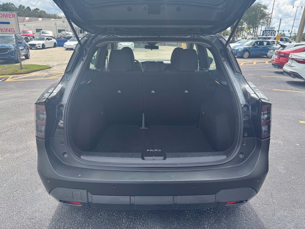 Used 2025 Nissan Kicks S FWD image 12