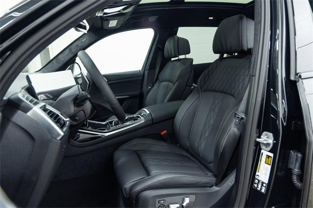 New 2026 BMW X7 M60i image 26