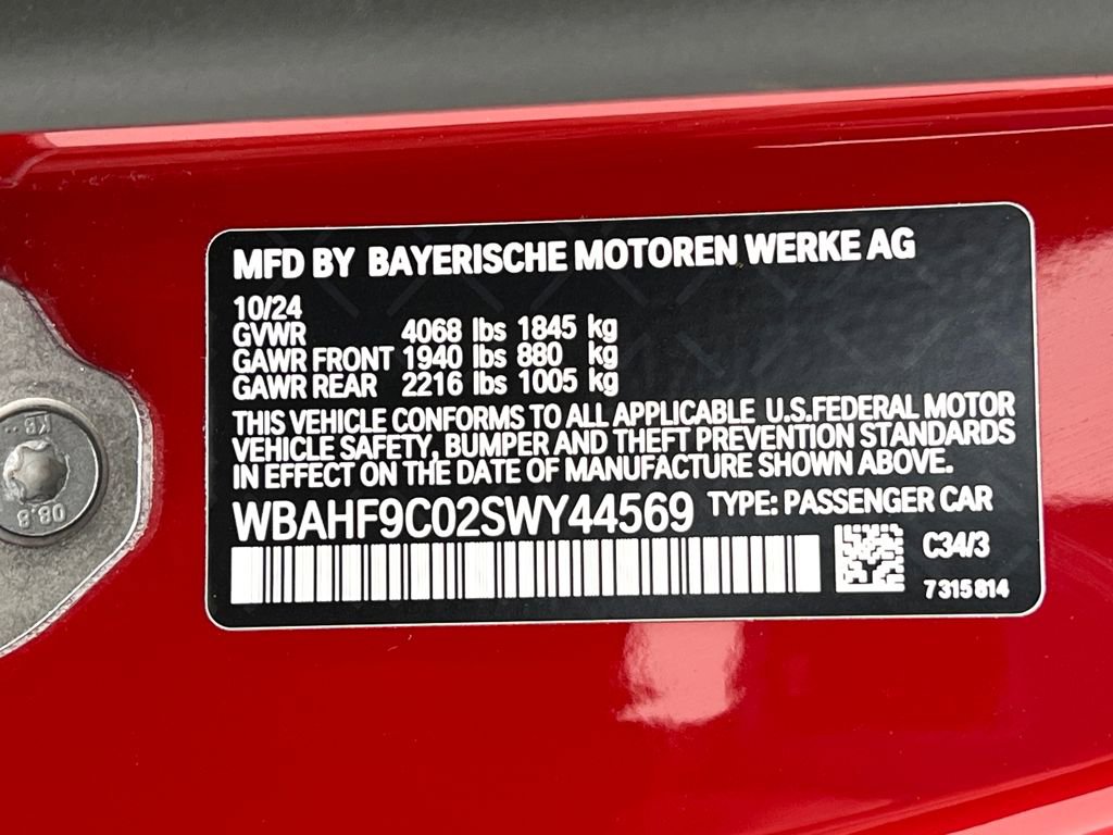Certified 2025 BMW Z4 M40i w/ Edition image 26