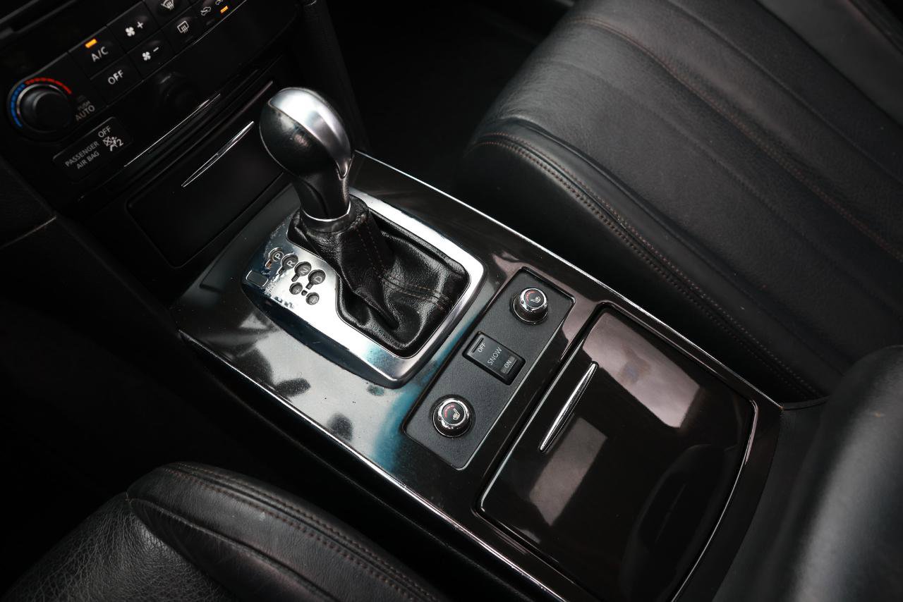 Used 2014 INFINITI QX70 image 36