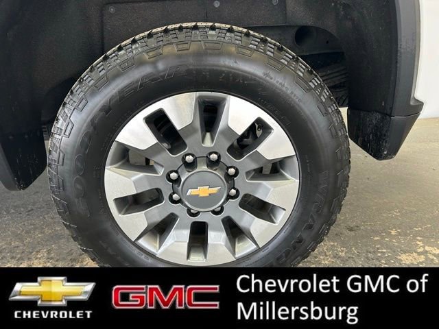Used 2022 Chevrolet Silverado 2500 LT w/ Convenience Package image 10