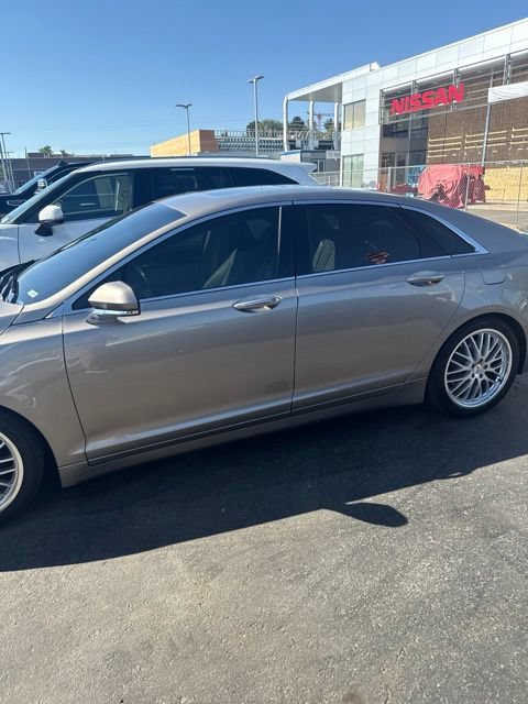 Used 2019 Lincoln MKZ Reserve FWD image 4